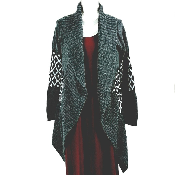 Charlotte Russe Sweaters - Charlotte Russe Open Cardigan Bell Sleeve Medium